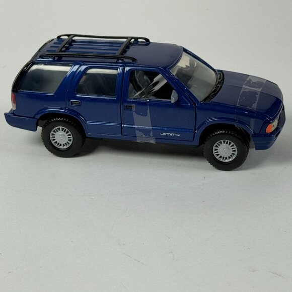 Redbox Vintage 1987 Blue SUV GMC  Jimmy Diecast 1:24 Scale Toy Collectable Car - Picture 1 of 9
